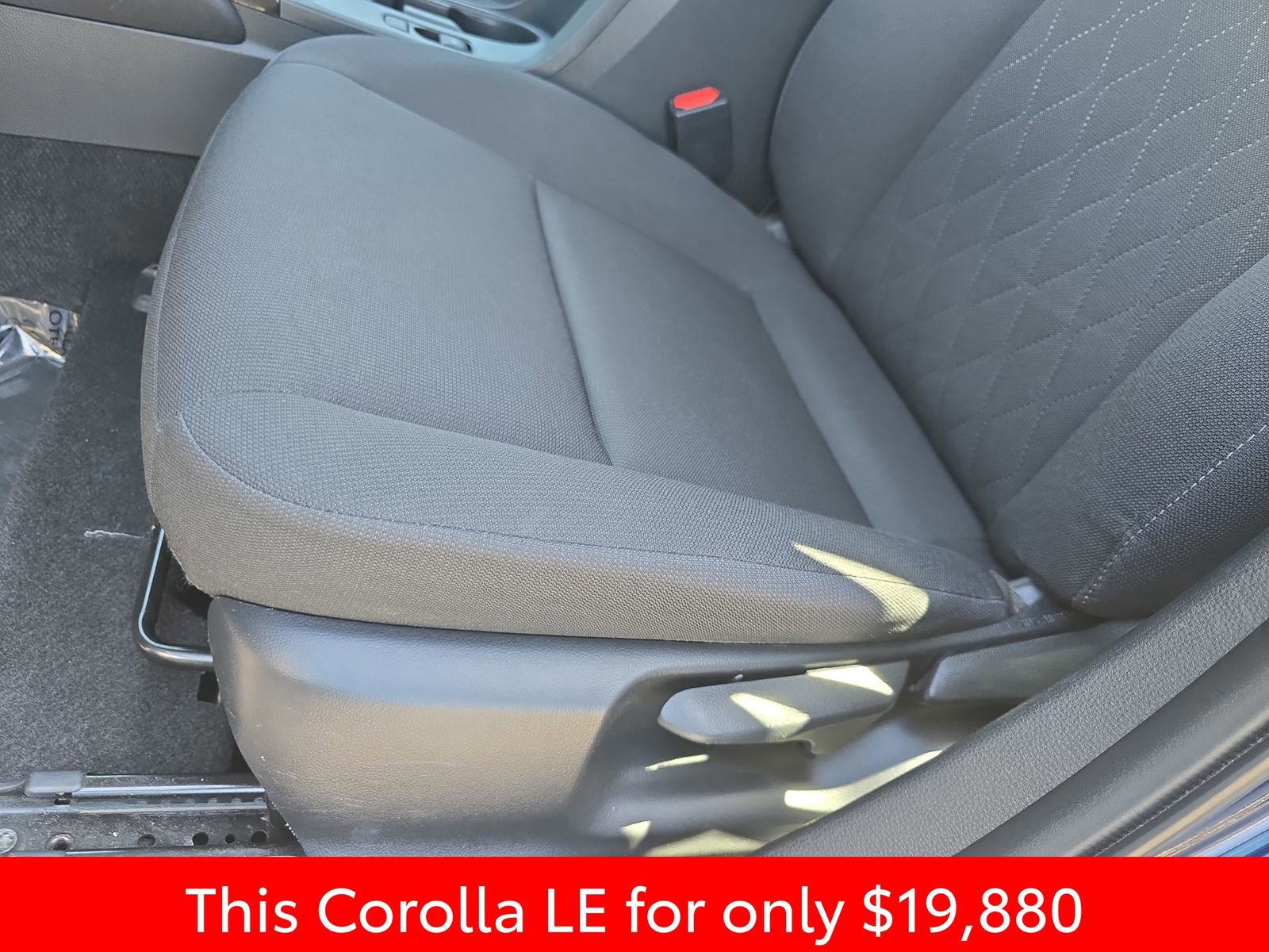 Used 2024 Toyota Corolla LE FWD image 34