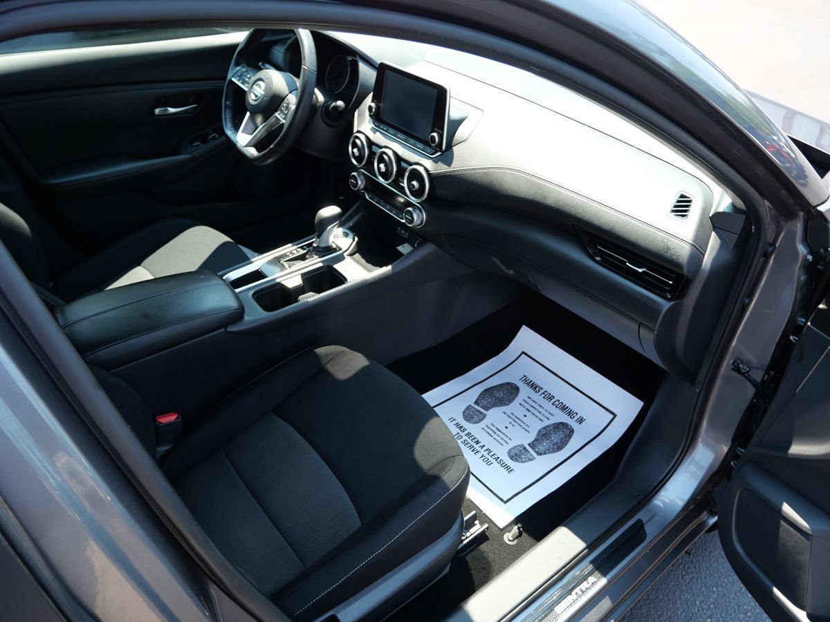 Used 2020 Nissan Sentra SV FWD image 25