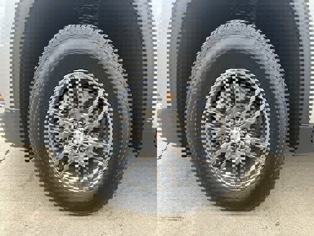 Certified 2025 GMC Acadia Elevation image 33