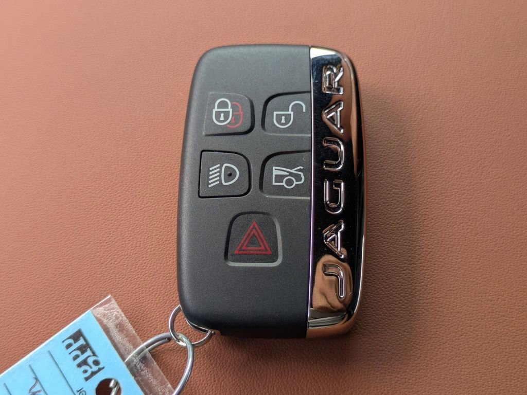 New 2024 Jaguar F-TYPE R image 29