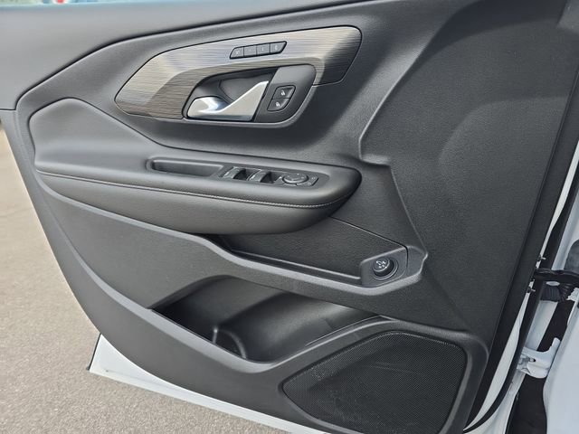 Used 2023 GMC Terrain SLT image 24