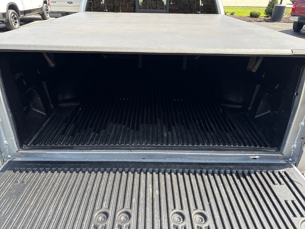 Used 2011 Ford F150 XLT w/ XLT Chrome Pkg image 9