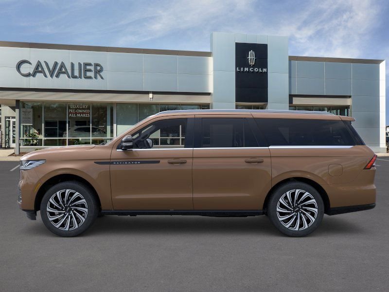New 2026 Lincoln Navigator L Black Label AWD/4WD image 3