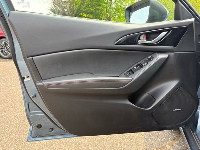 Used 2016 MAZDA MAZDA3 s Touring FWD image 11