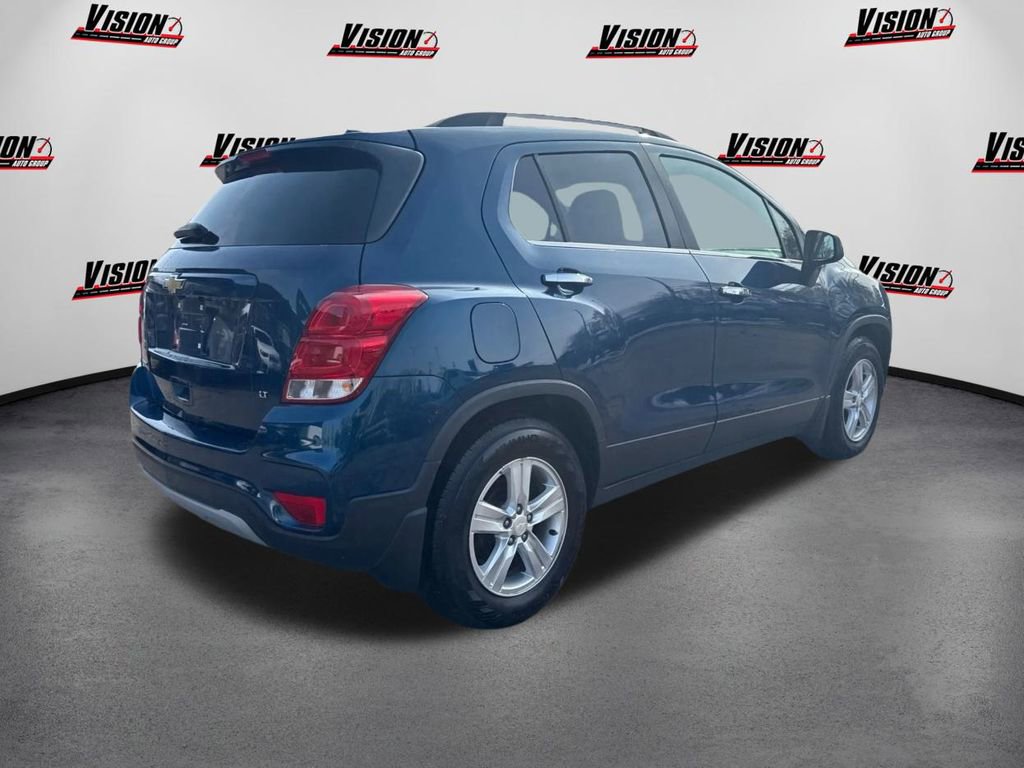 Used 2020 Chevrolet Trax LT w/ Driver Confidence Package image 5