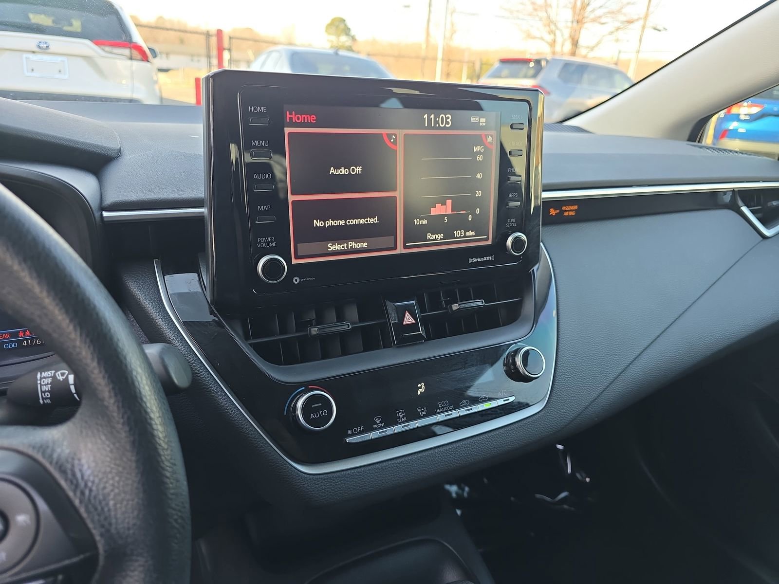 Used 2022 Toyota Corolla LE image 25