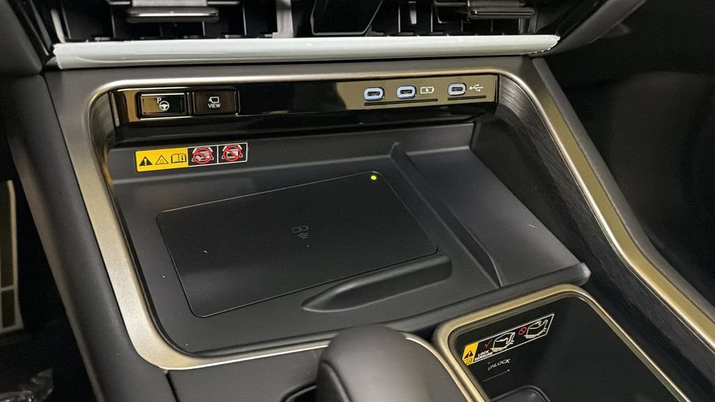 New 2026 Lexus TX 500h AWD image 23