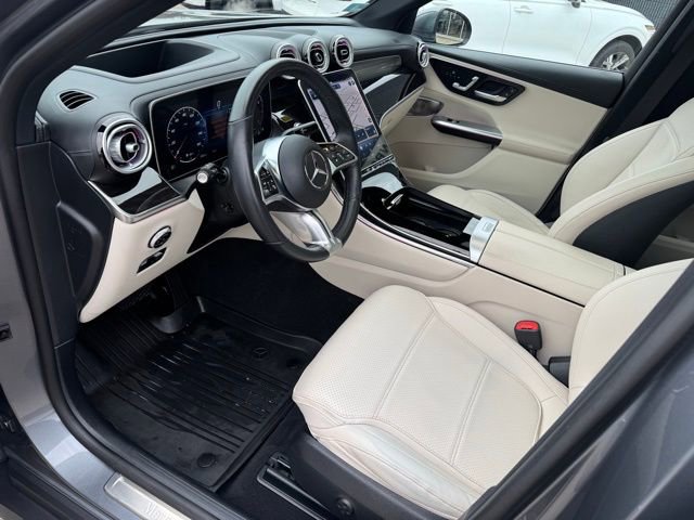 Used 2023 Mercedes-Benz GLC 300 GLC 300 image 25