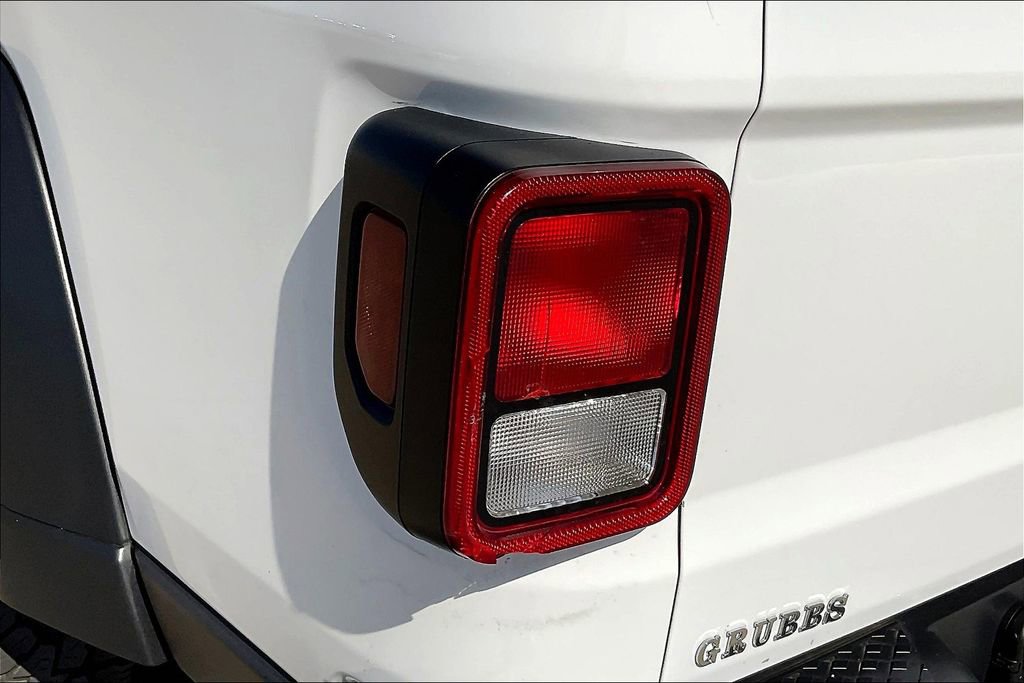 Used 2020 Jeep Gladiator Sport w/ Quick Order Package 24S image 40