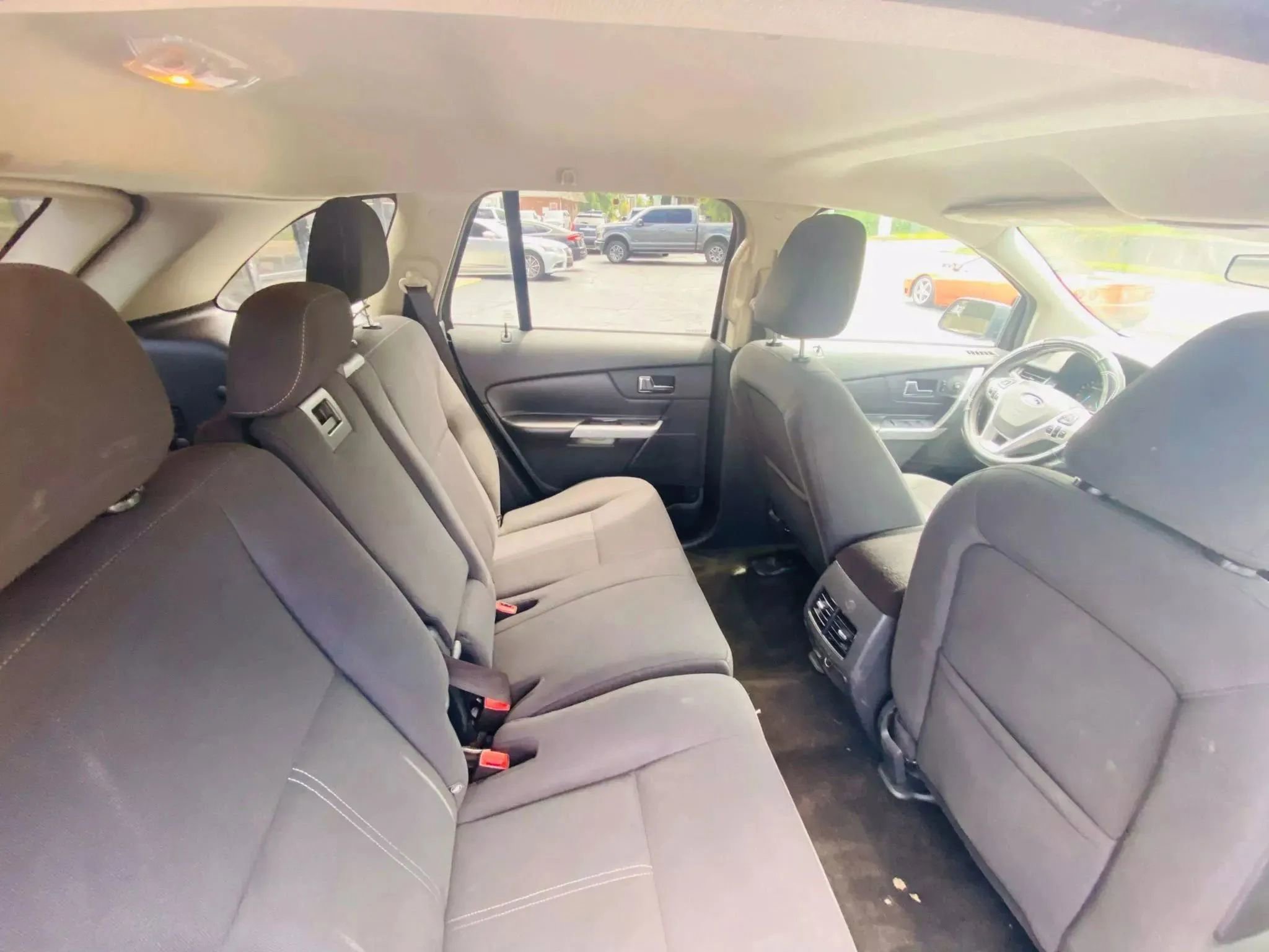 Used 2011 Ford Edge SE image 16