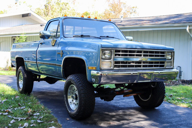 Used 1987 Chevrolet C/K Truck 2500 image 12