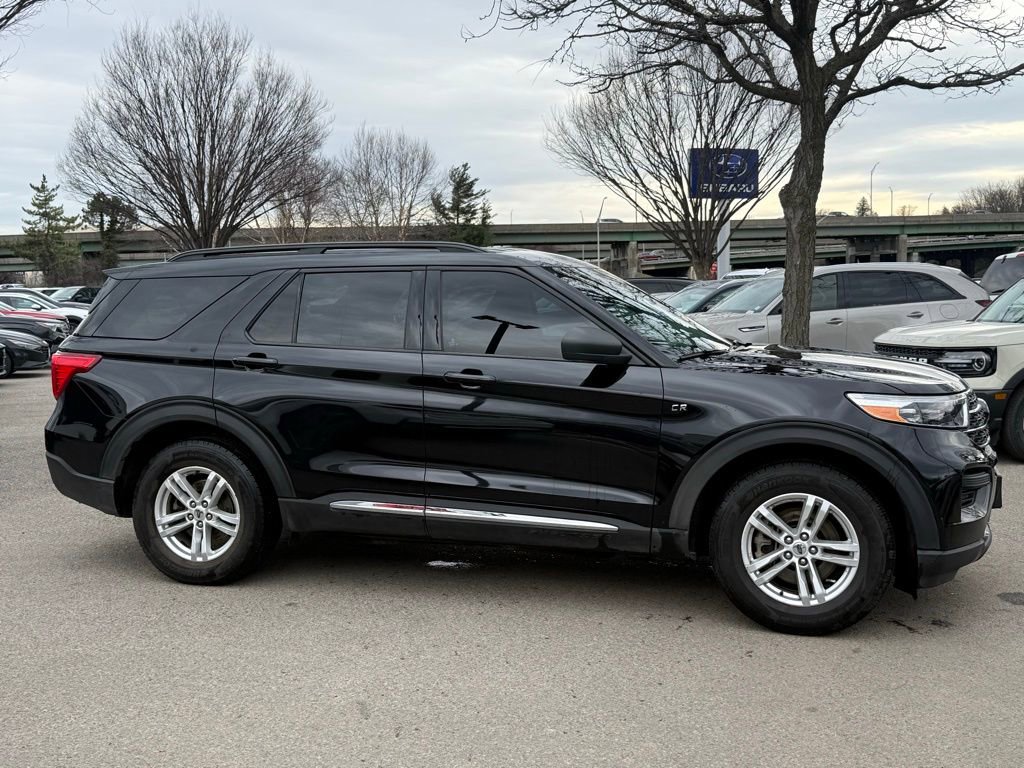 Used 2021 Ford Explorer XLT image 5