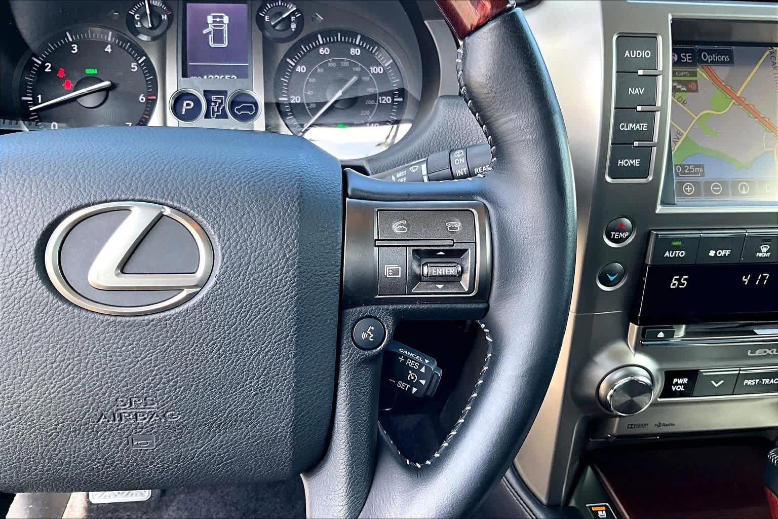 Used 2014 Lexus GX 460 w/ Premium Package AWD/4WD image 23