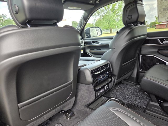 New 2026 Jeep Grand Wagoneer L 4WD image 29