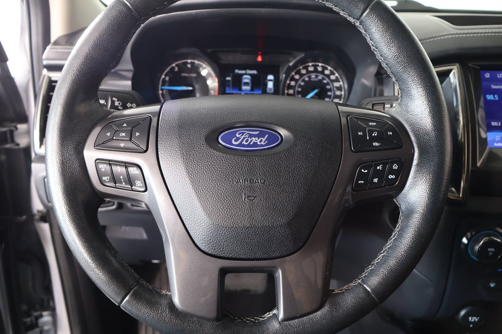 Used 2023 Ford Ranger Lariat w/ Technology Package RWD image 3