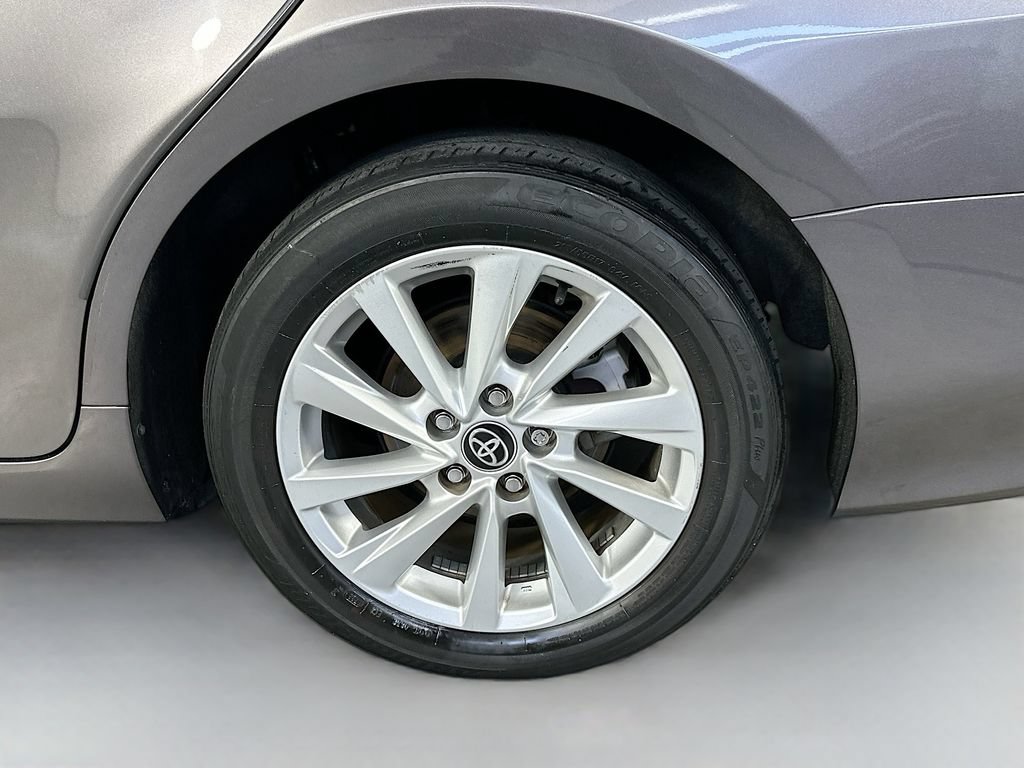 Used 2023 Toyota Camry LE FWD image 33