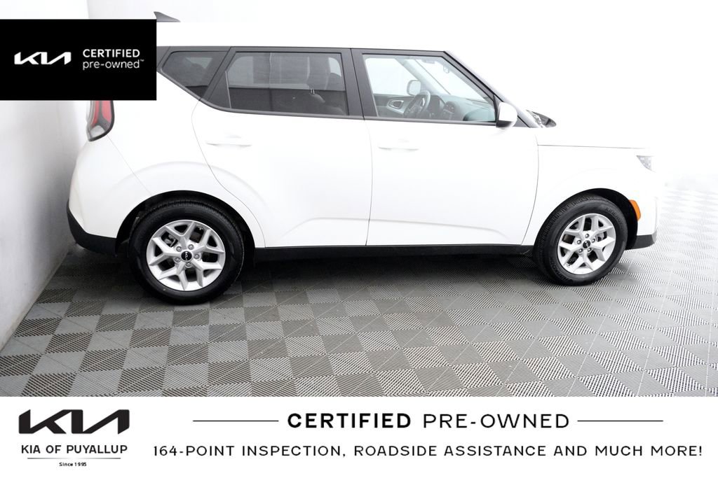Certified 2025 Kia Soul LX FWD image 5
