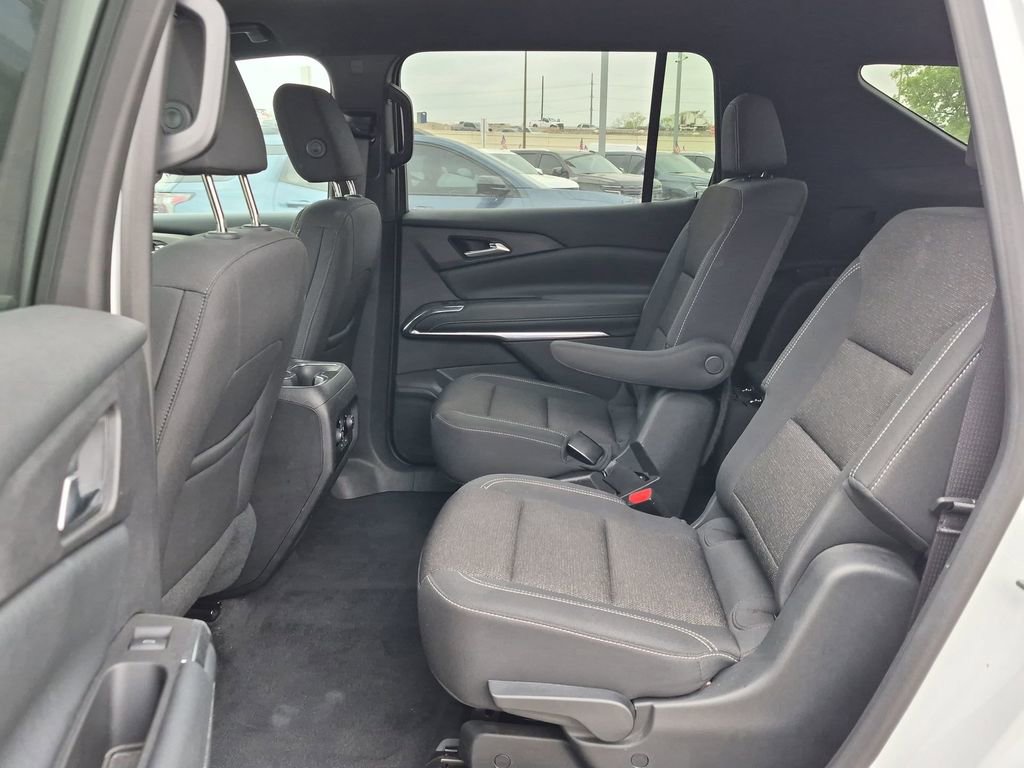Certified 2025 Chevrolet Traverse LT image 21