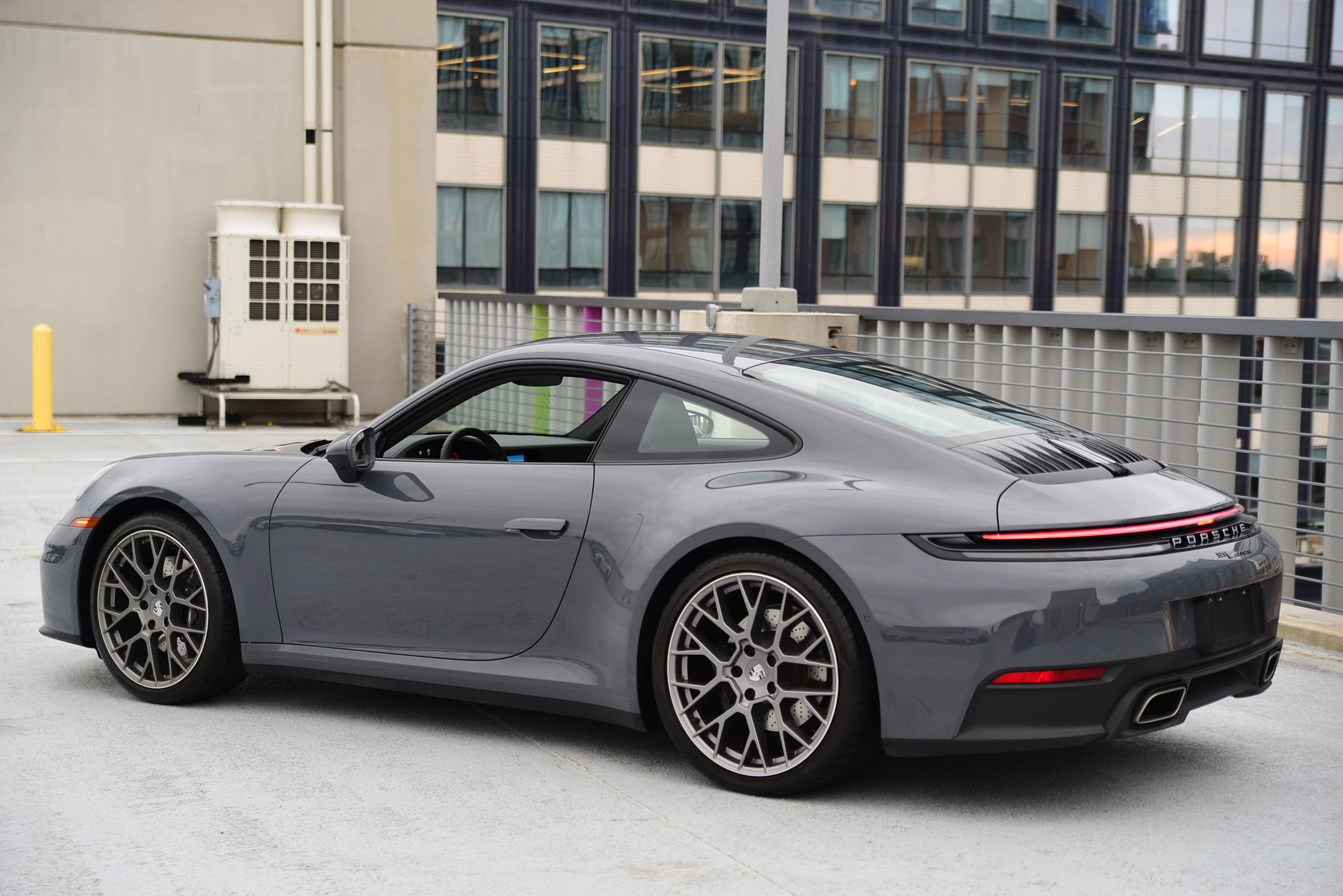 Certified 2025 Porsche 911 Carrera image 3