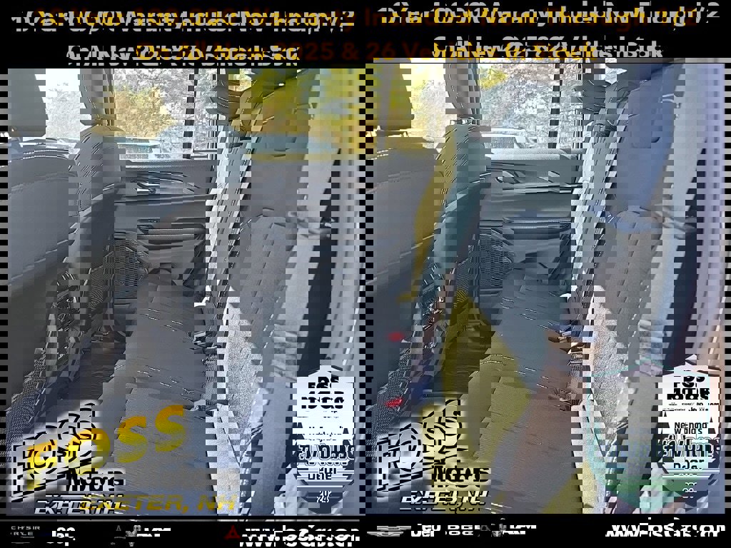 New 2025 Jeep Grand Cherokee Laredo image 16