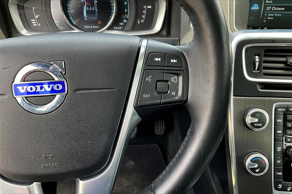 Used 2015 Volvo S60 T5 Platinum image 18