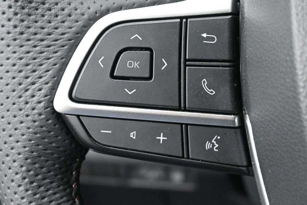 Used 2025 Toyota Sienna Limited AWD/4WD image 20