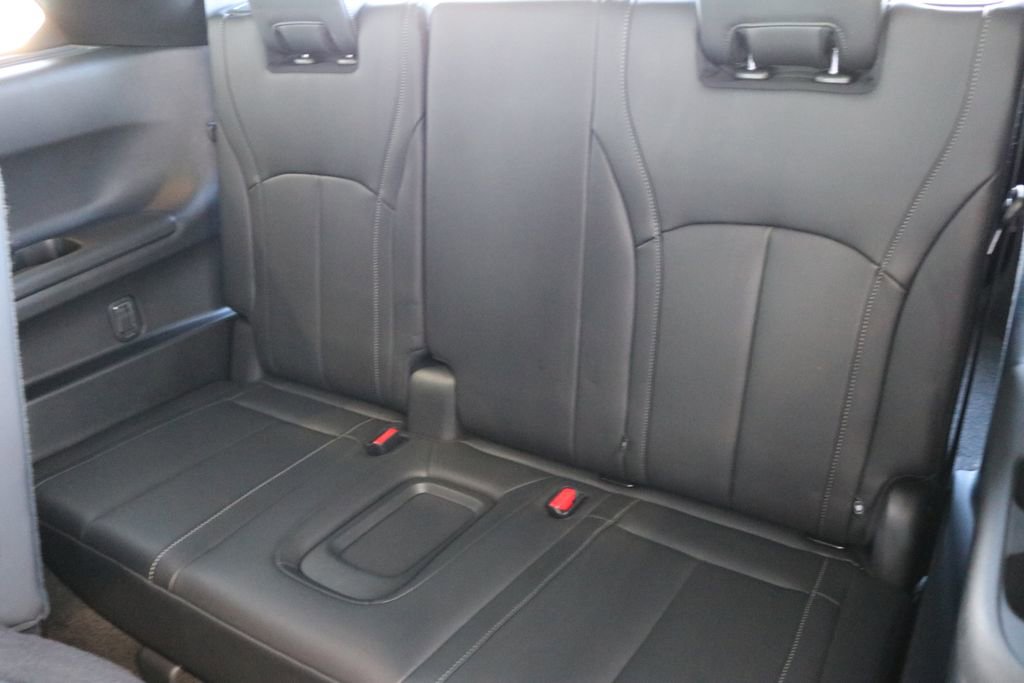 Certified 2025 INFINITI QX60 Luxe w/ Black Edition image 27