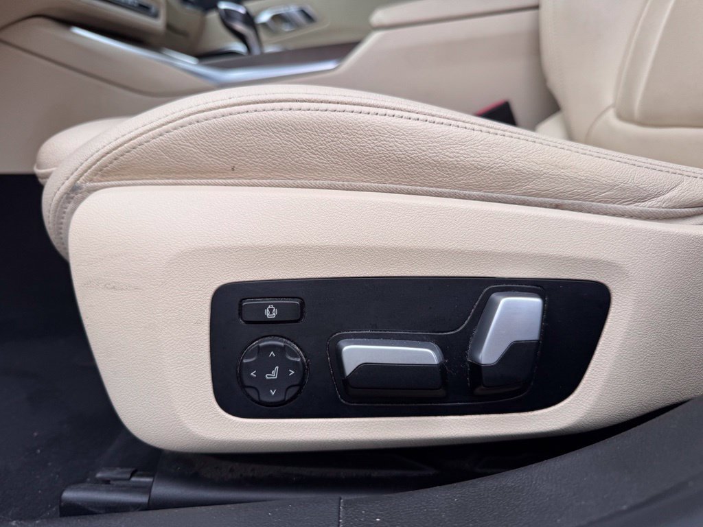 Used 2021 BMW 330i Sedan w/ Convenience Package RWD image 10