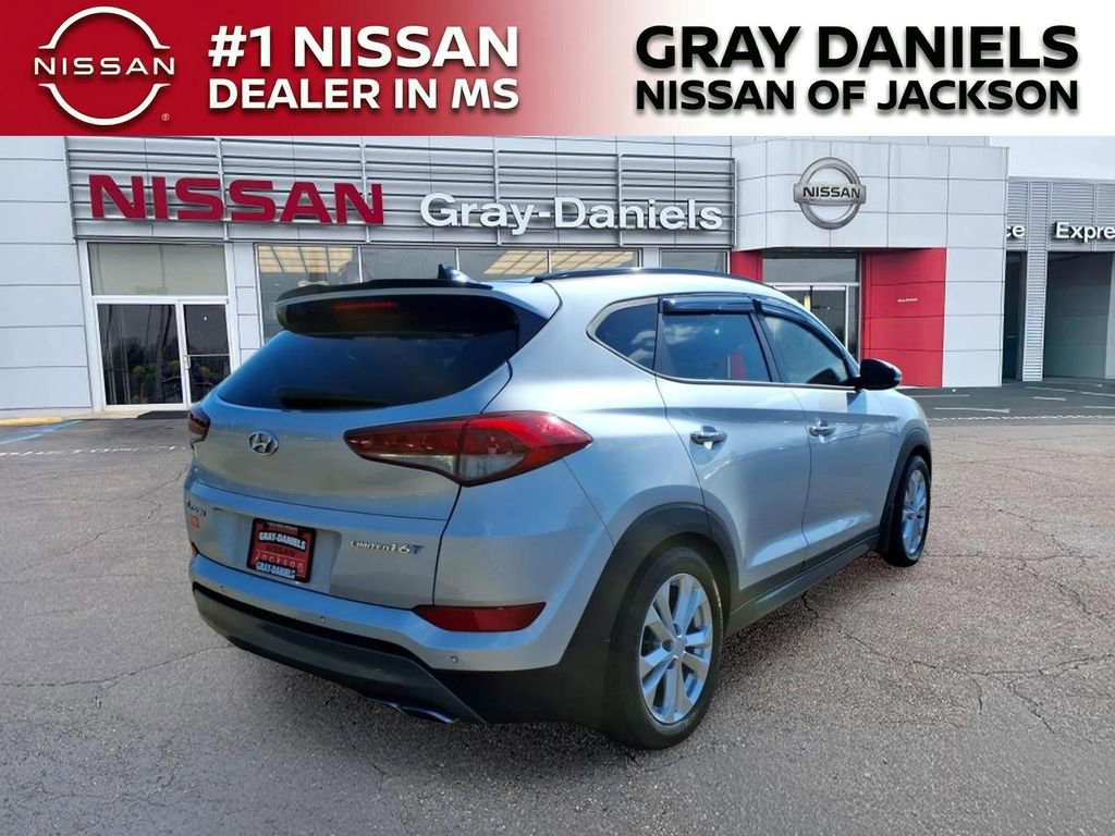 Used 2016 Hyundai Tucson Limited w/ Option Group 03 FWD image 7