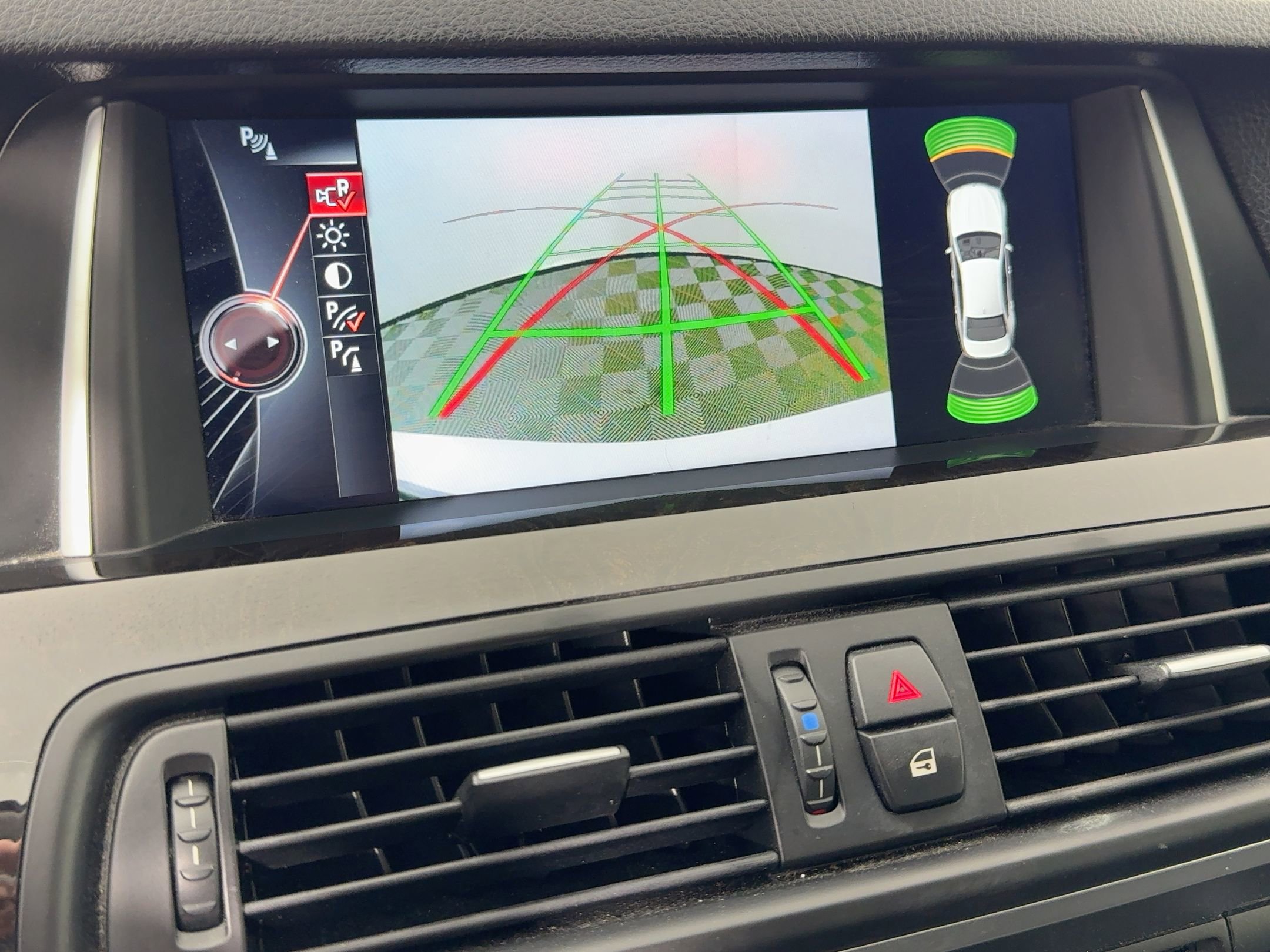 Used 2016 BMW 528i Sedan image 25