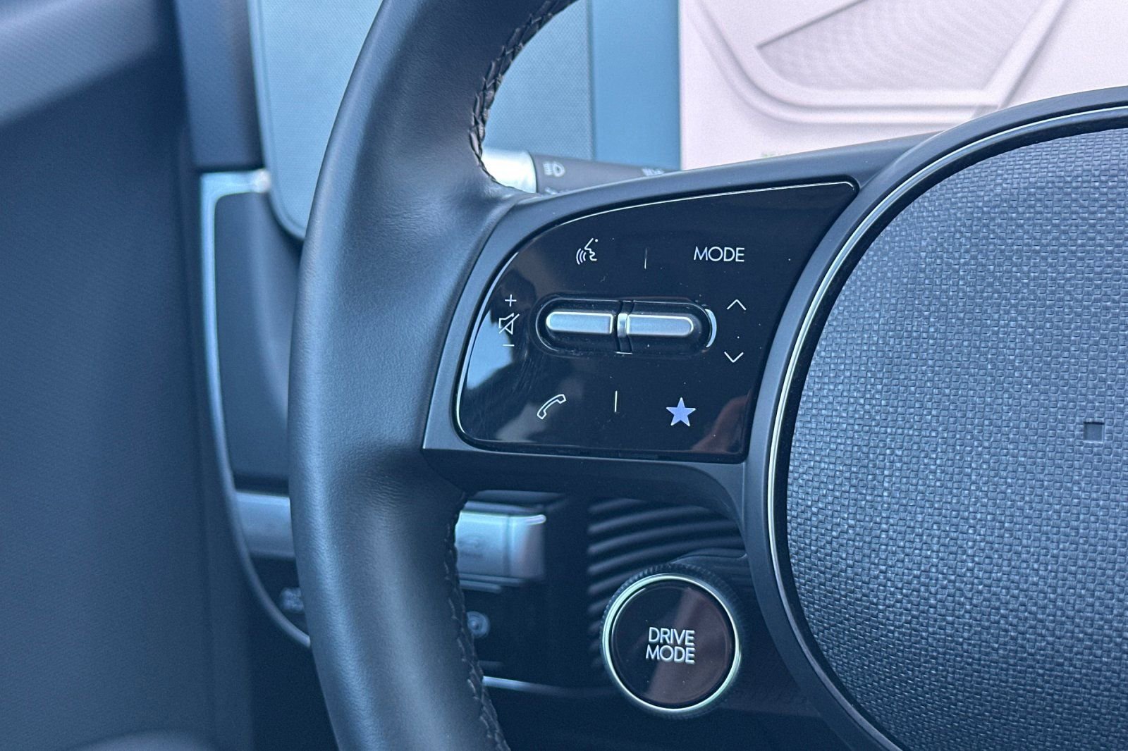 Used 2024 Hyundai Ioniq 5 SEL image 28