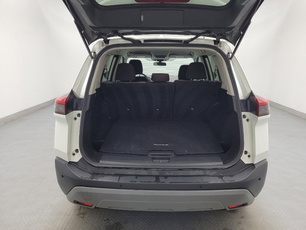 Used 2023 Nissan Rogue SV image 29
