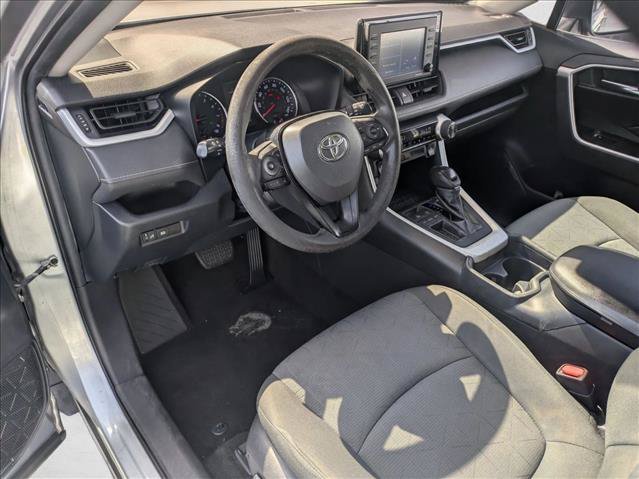 Used 2020 Toyota RAV4 XLE FWD image 9