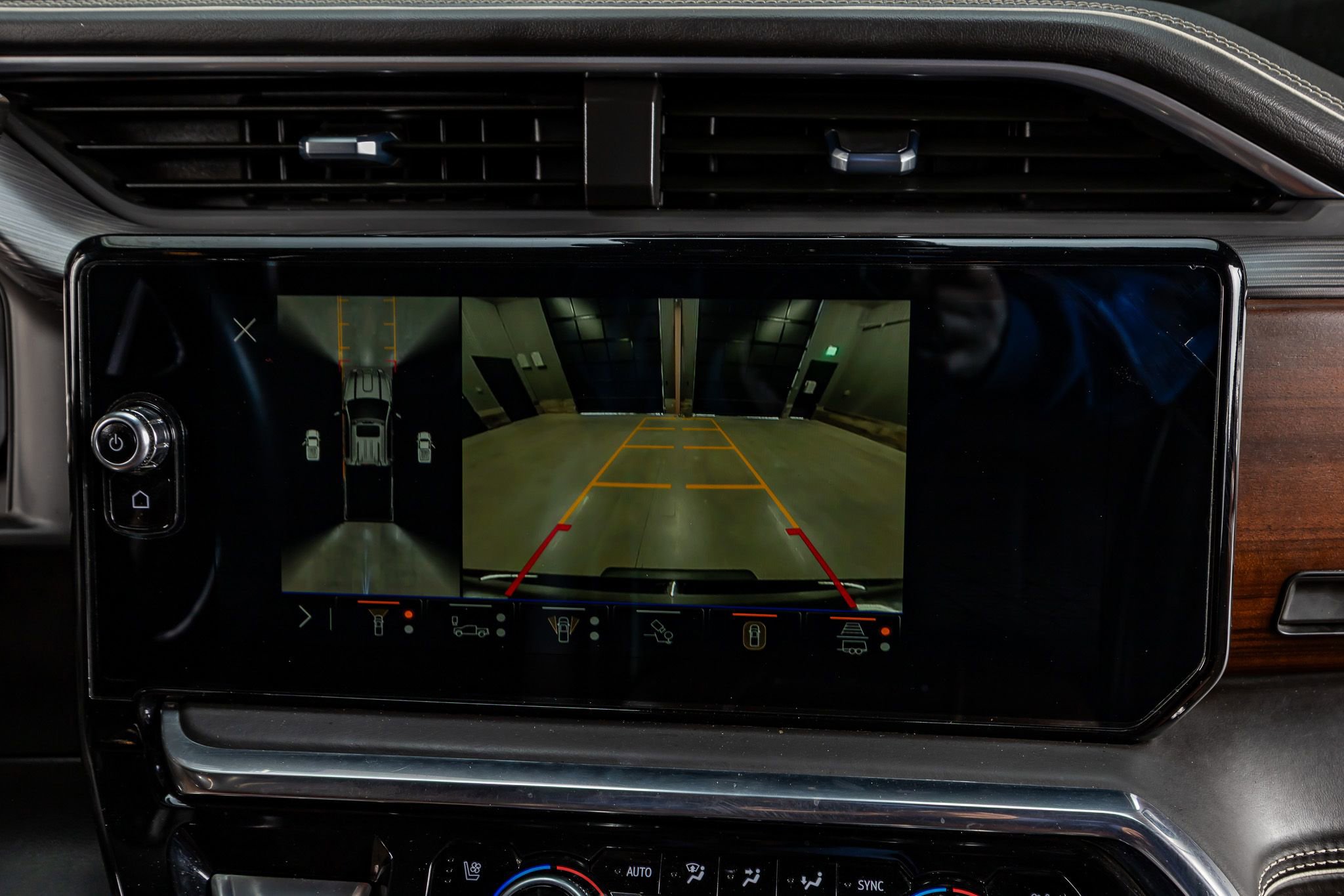 Used 2024 GMC Sierra 2500 Denali Ultimate image 25