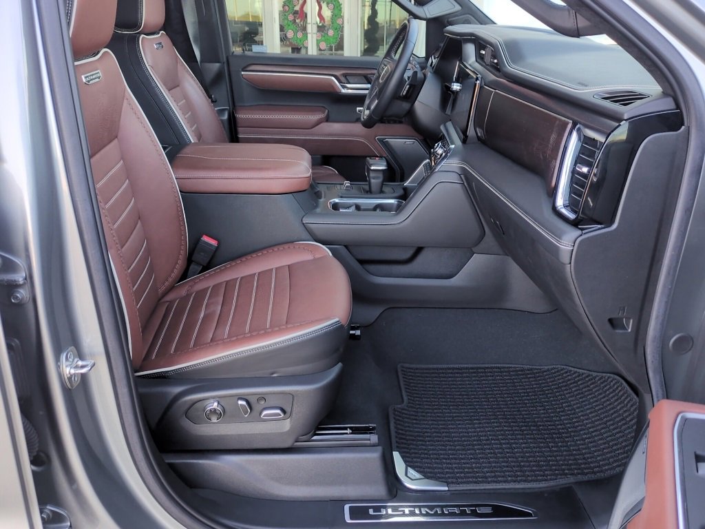 Used 2025 GMC Sierra 1500 Denali Ultimate image 24