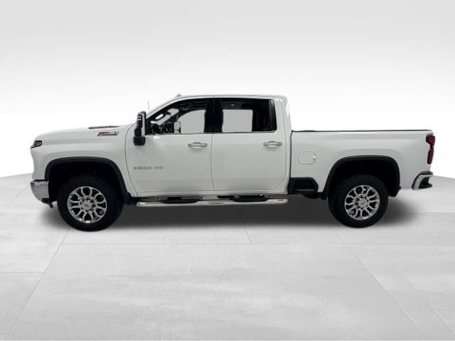 Certified 2025 Chevrolet Silverado 3500 LTZ w/ LTZ Premium Package AWD/4WD image 3