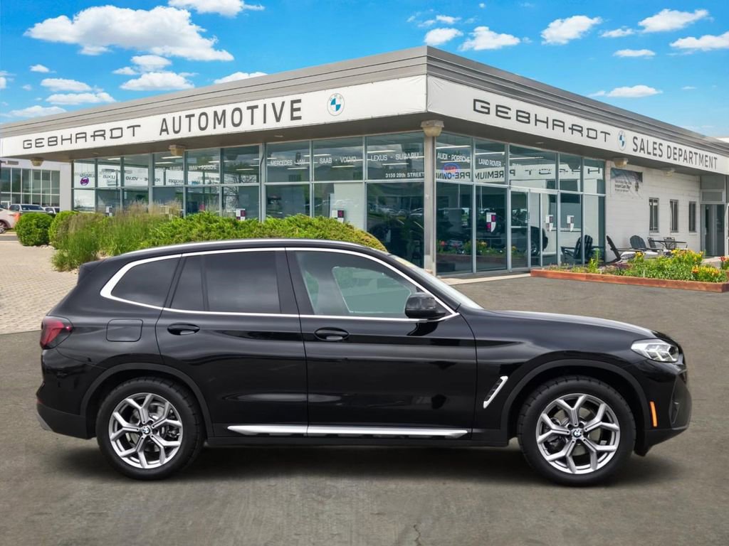 Used 2023 BMW X3 xDrive30i w/ Premium Package image 4
