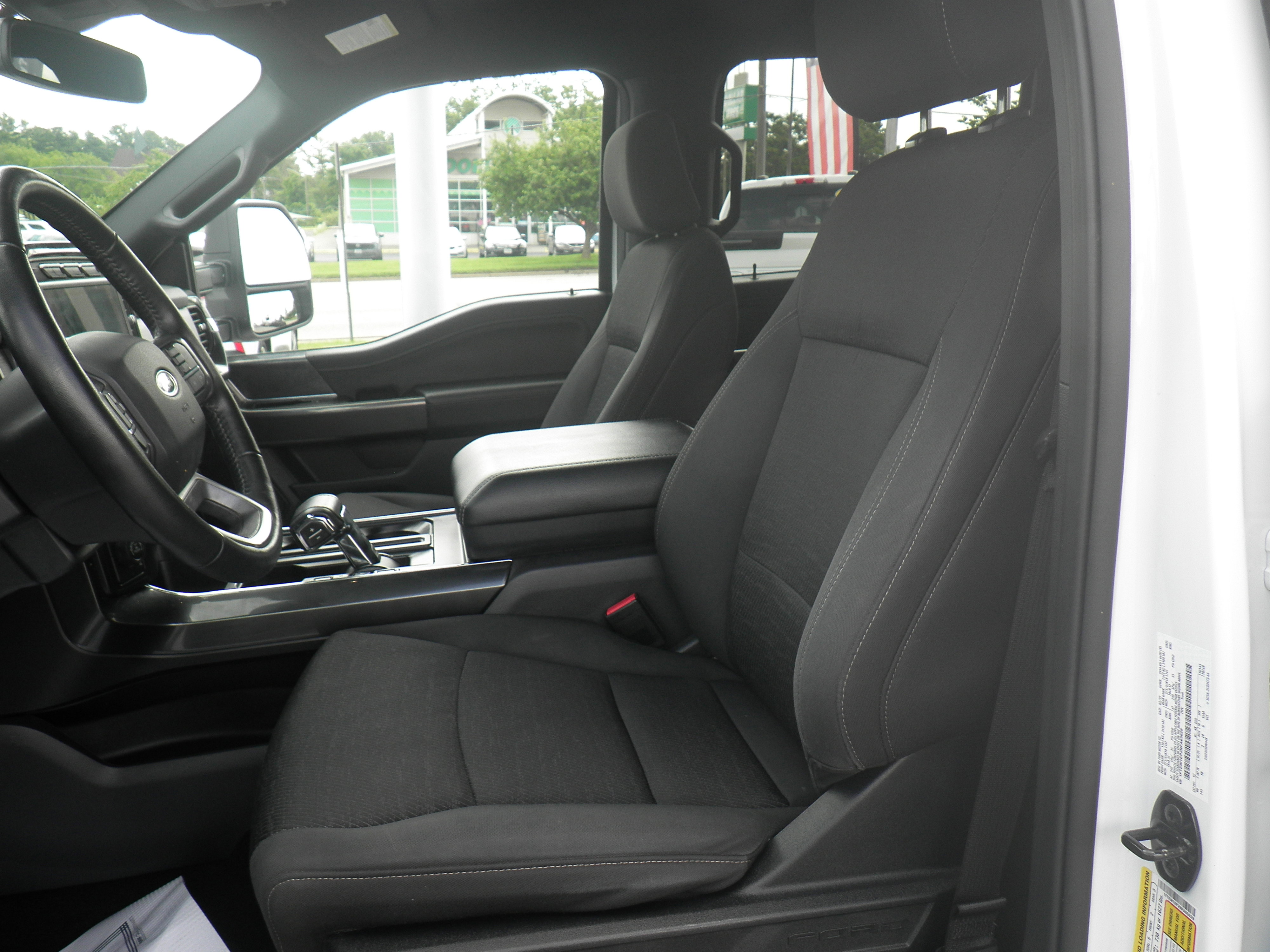 Certified 2022 Ford F150 XLT w/ Equipment Group 302A High image 17