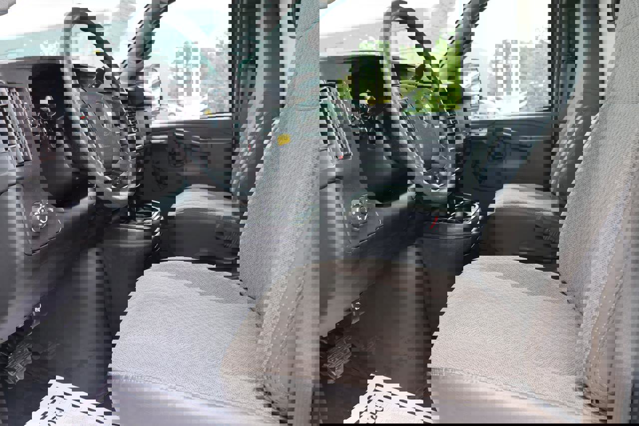 Used 2019 Chevrolet Express 2500 image 23