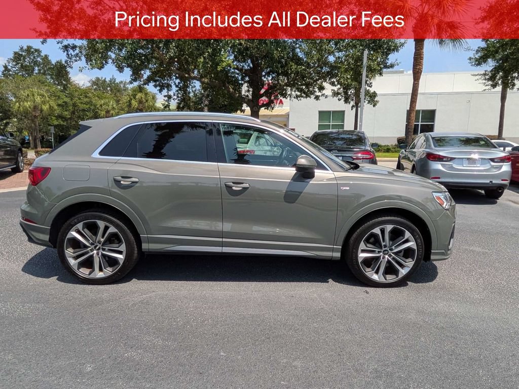 Used 2020 Audi Q3 2.0T Premium Plus w/ Premium Plus Package AWD/4WD image 3