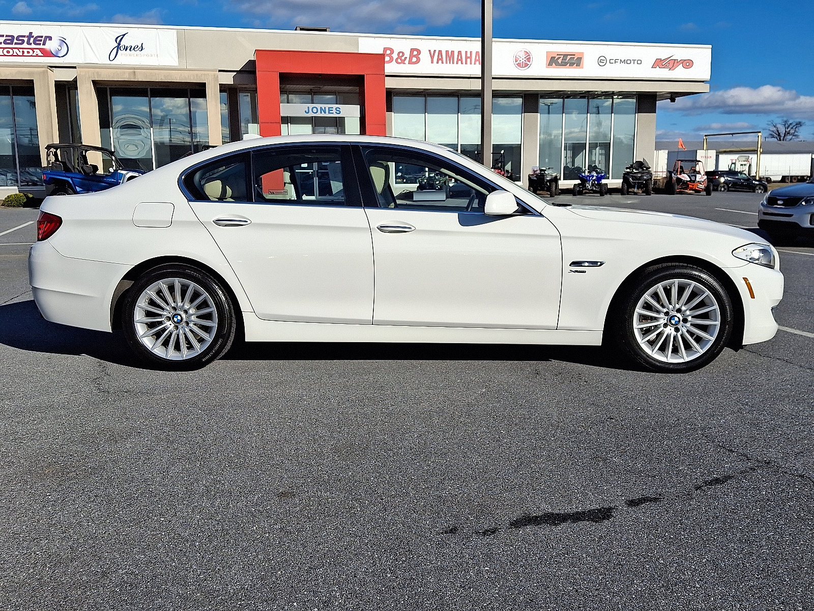 Used 2011 BMW 535i xDrive Sedan image 7