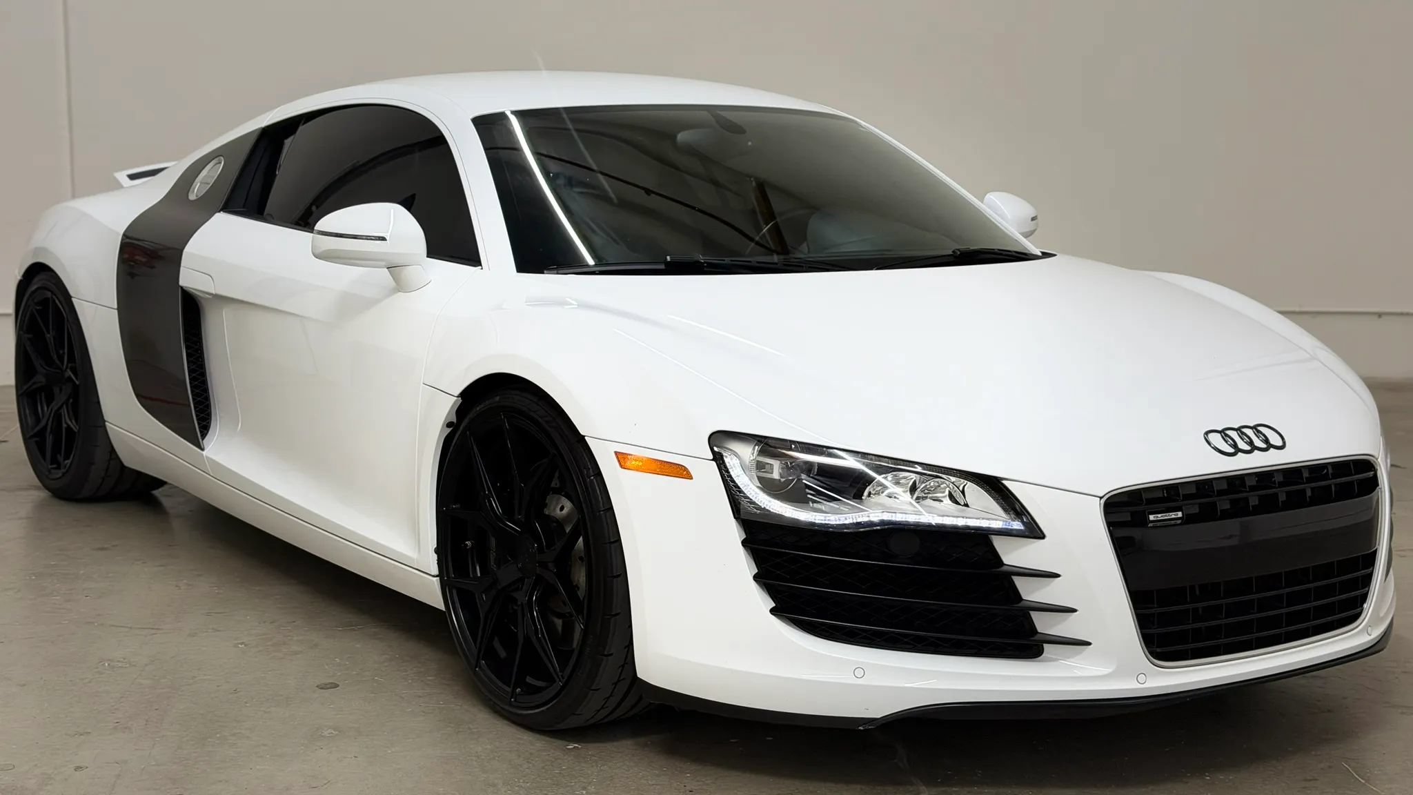 Used 2012 Audi R8 V8 AWD/4WD image 2