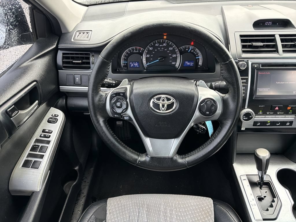 Used 2014 Toyota Camry SE FWD image 15
