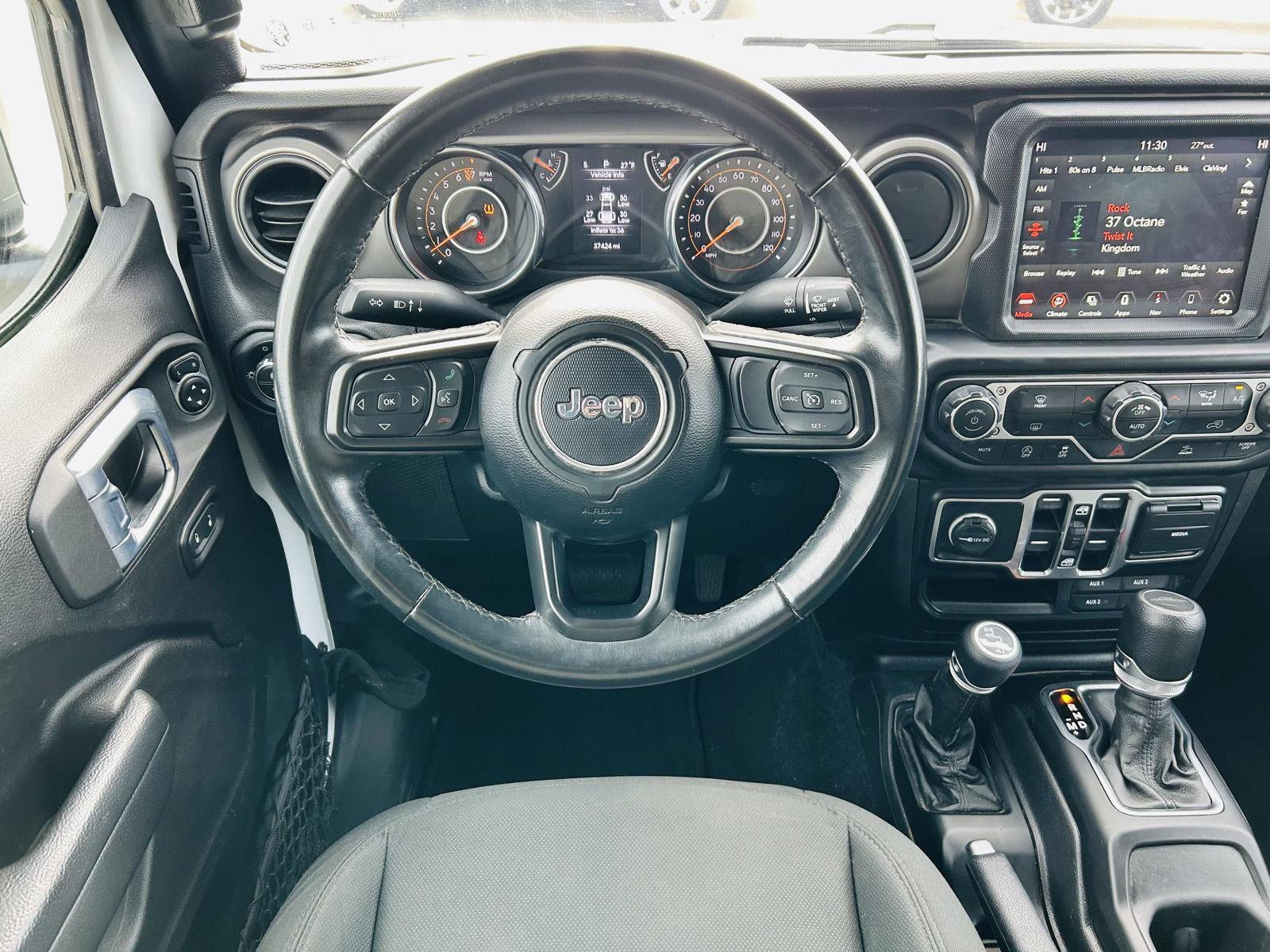 Used 2022 Jeep Gladiator Sport image 9