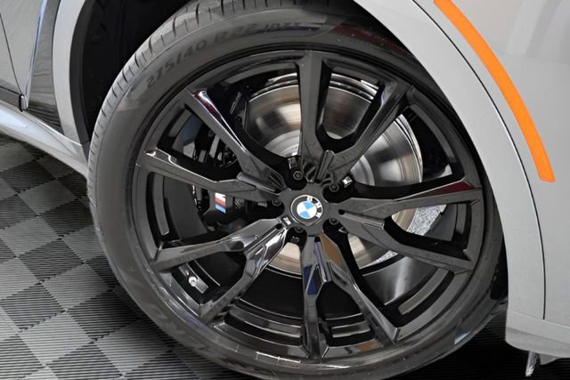 Used 2026 BMW X7 M60i AWD/4WD image 14