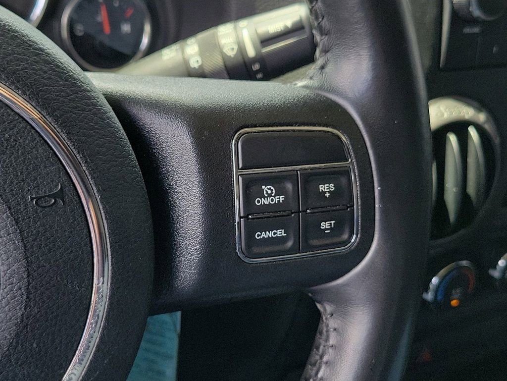 Used 2018 Jeep Wrangler Sport w/ Connectivity Group image 26