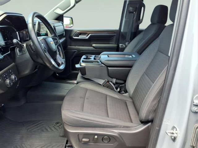 Used 2024 Chevrolet Silverado 1500 LT w/ Z71 Off-Road Package AWD/4WD image 18