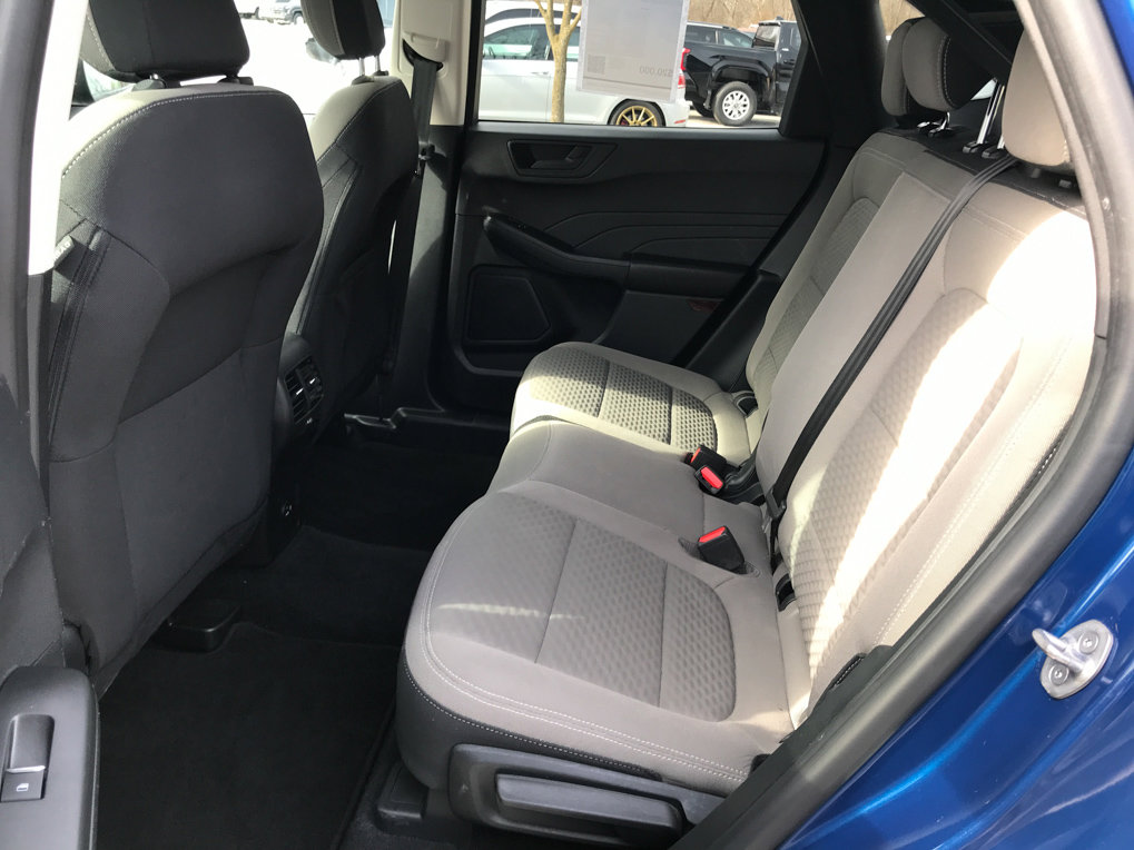 Used 2022 Ford Escape SE image 26