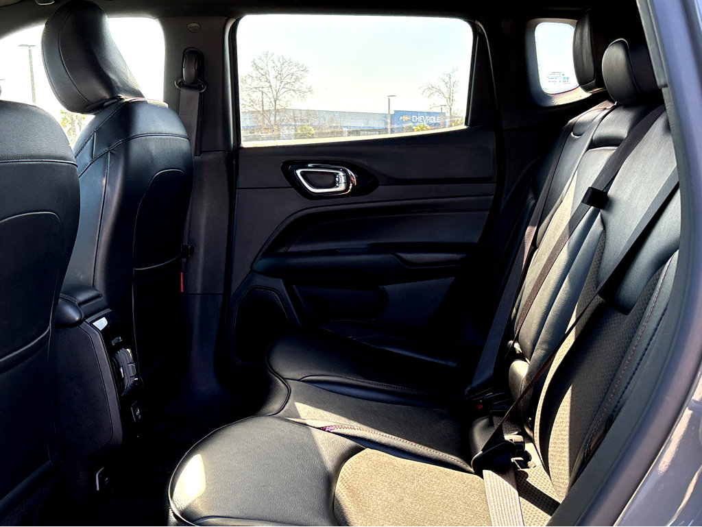 Used 2023 Jeep Compass Trailhawk image 18