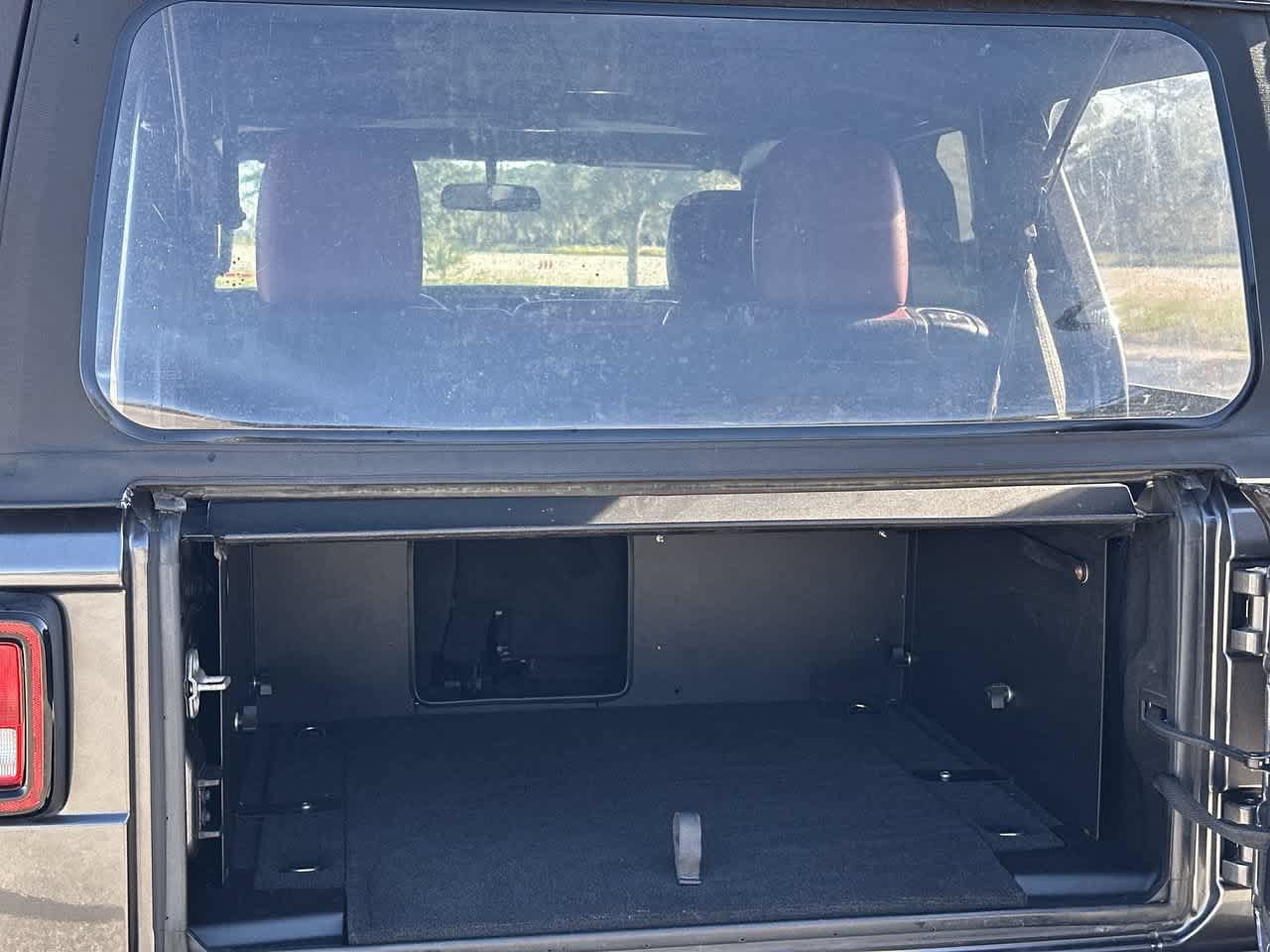 Used 2018 Jeep Wrangler Unlimited Sport S AWD/4WD image 29